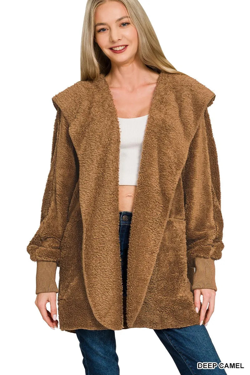 Hooded Faux Fur Jacket with Pockets – Cozy & Stylish Winter Coat