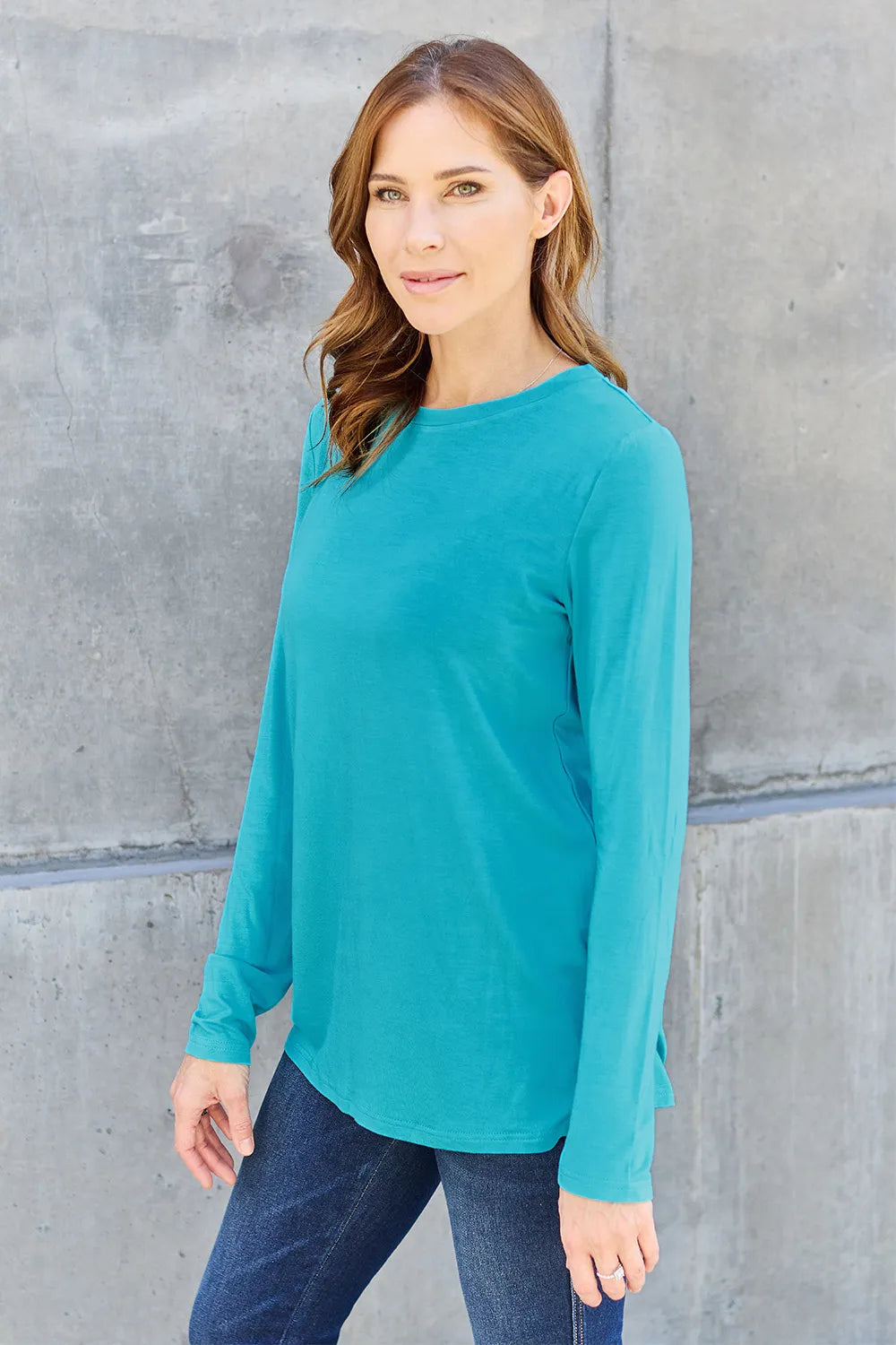Round Neck Long Sleeve Top – Classic, Comfy & Versatile