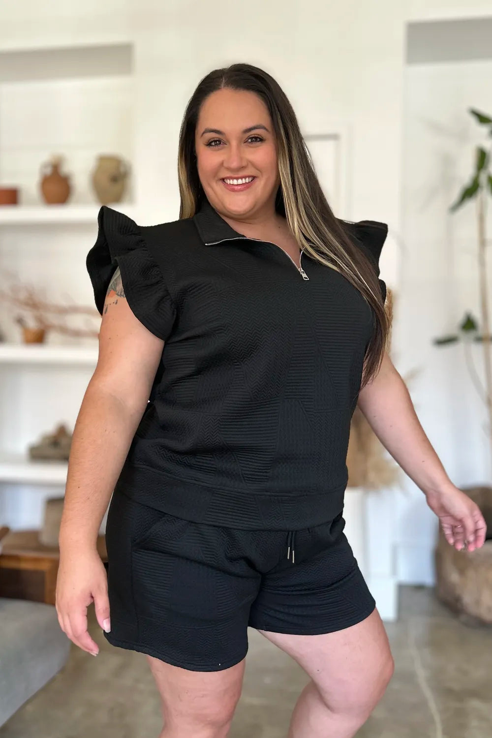 Textured Flounce Sleeve Top & Shorts Set – Stylish & Comfy 2-Piece