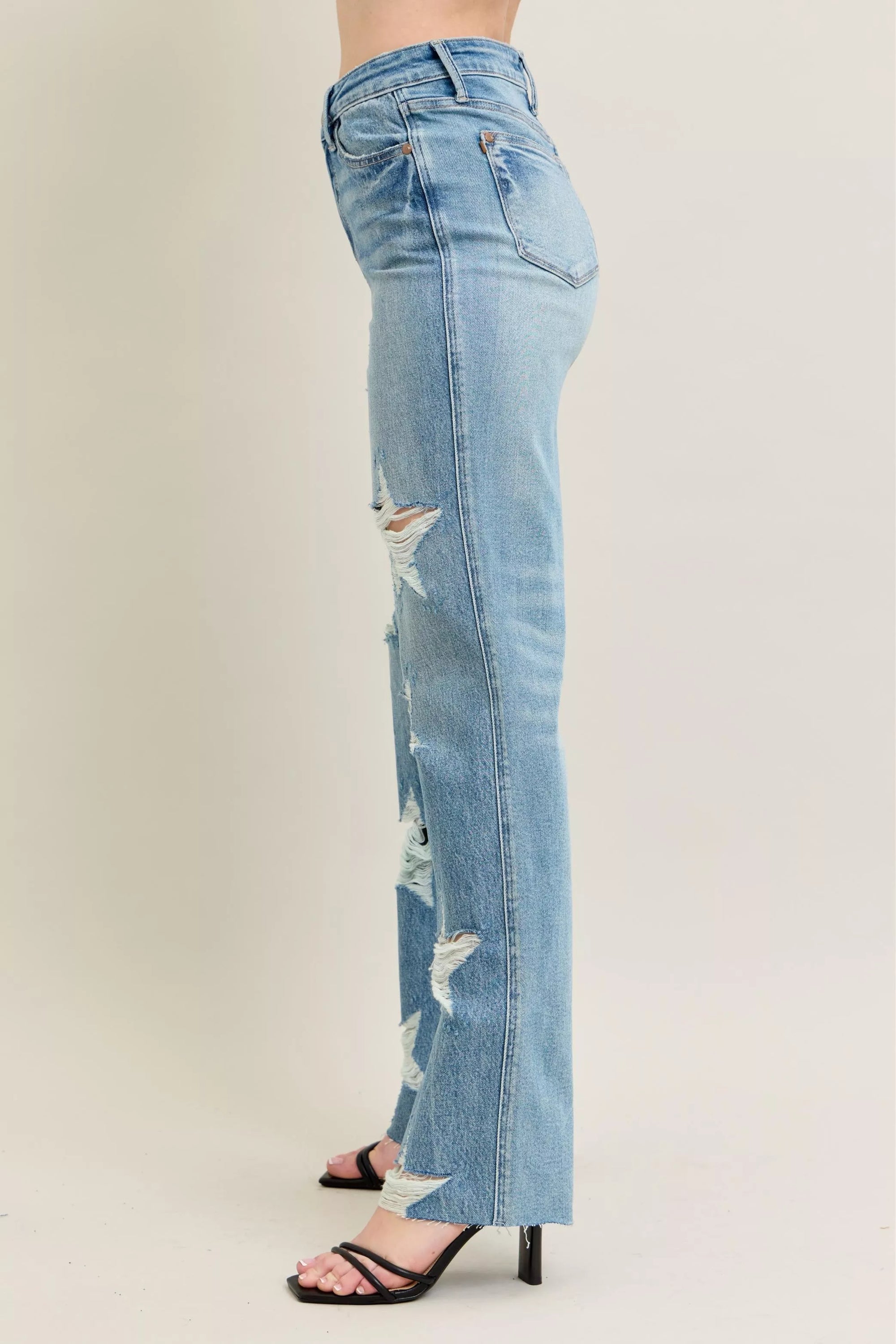 Judy Blue High Waist Rigid Magic Star Destroy Jeans – 90’s Straight Fit