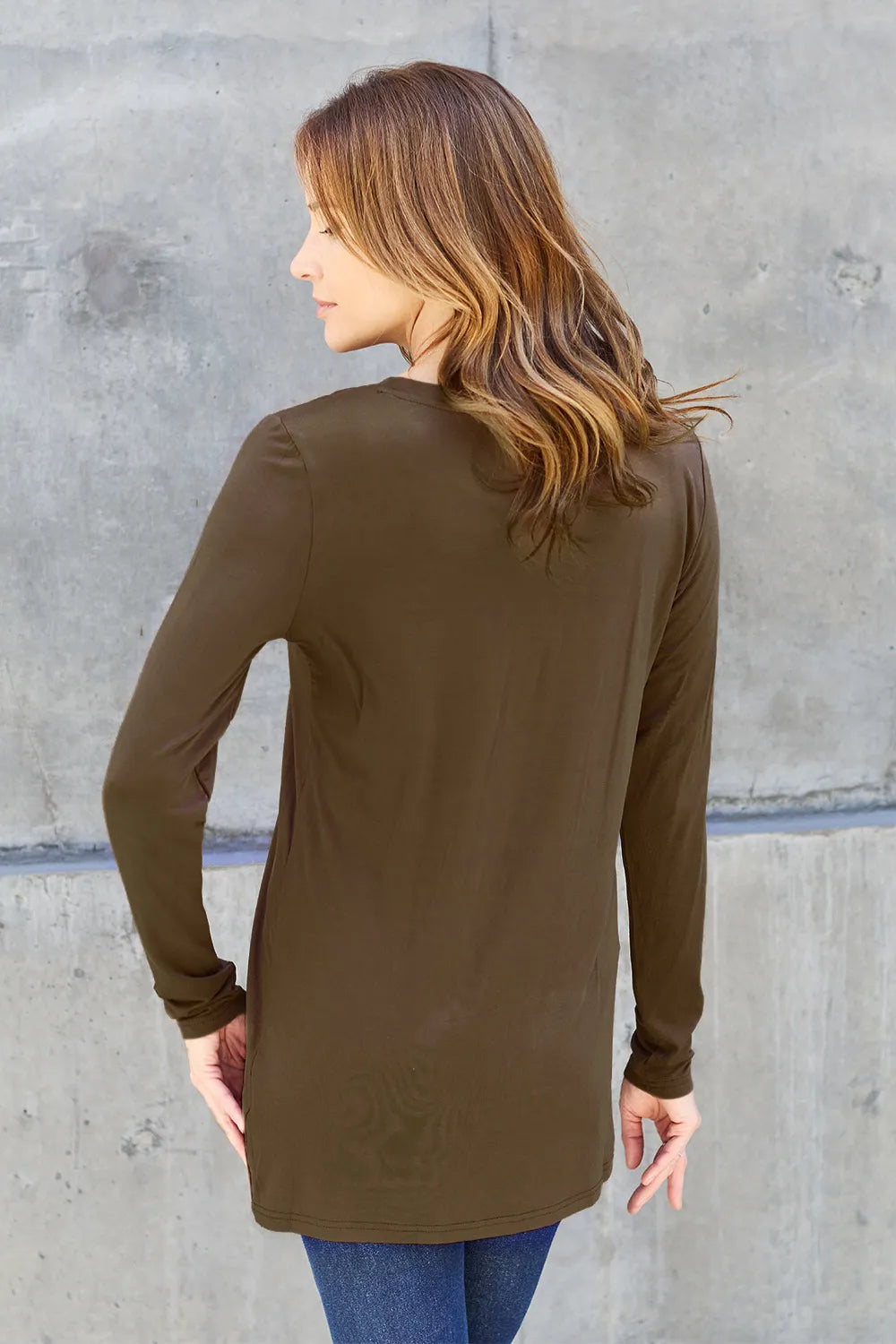 Round Neck Long Sleeve Top – Classic, Comfy & Versatile