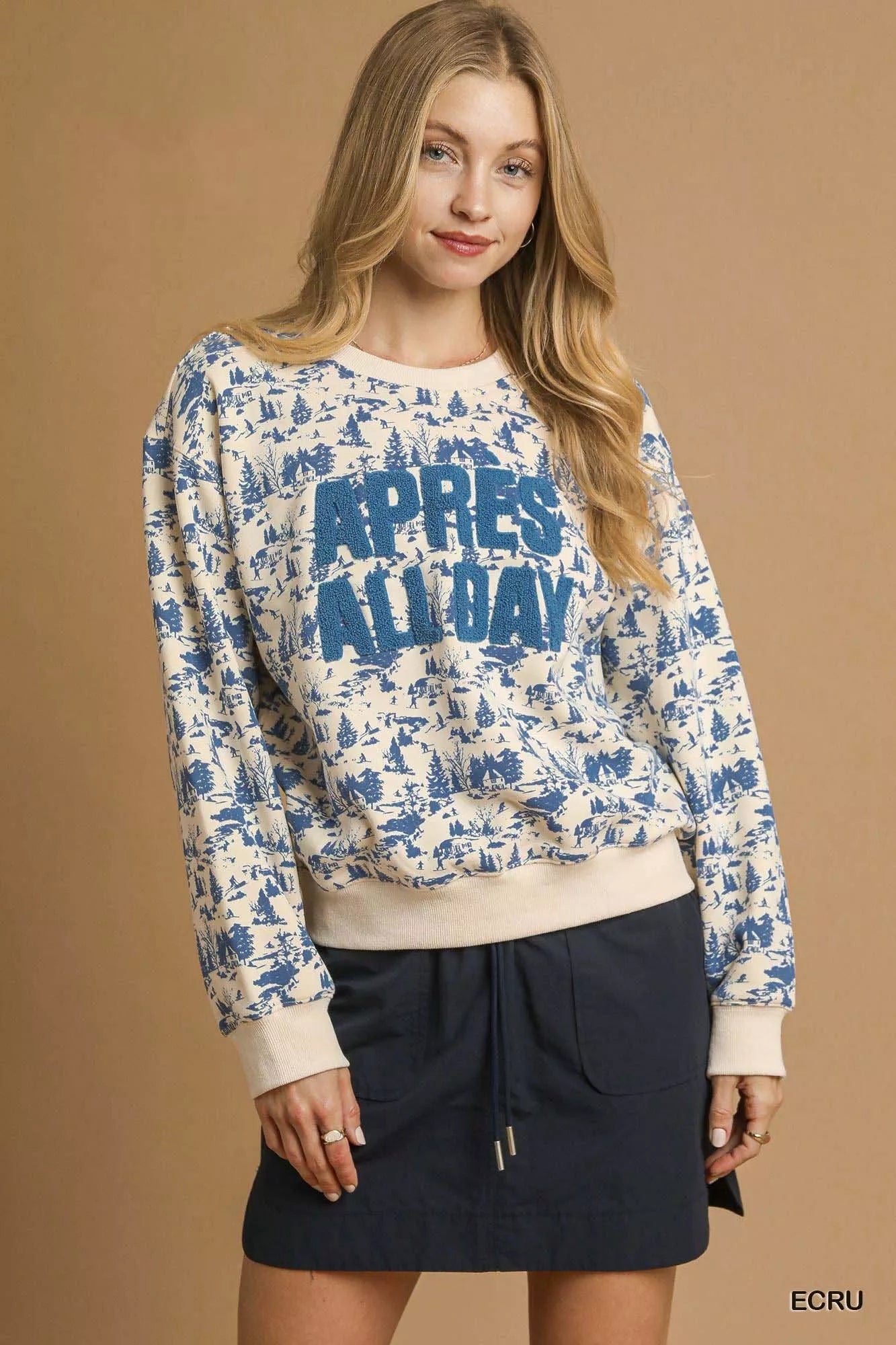 Scenic Print Cropped Sweatshirt – Trendy Casual Pullover