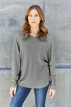 Classic Round Neck Long Sleeve T-Shirt – Everyday Essential