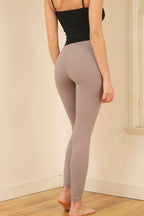 ALAMAE Brushed Nylon High Rise Leggings – Soft, Sleek Active Style