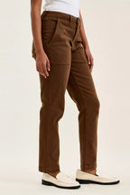 Mahogany wash jeans with knee darts, front button, and angled side pockets