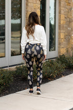 Leopard Christmas Tree Leggings – Festive Style with Handy Pocket