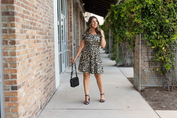 The Layla Leopard Dress – Bold, Chic Style with Effortless Elegance