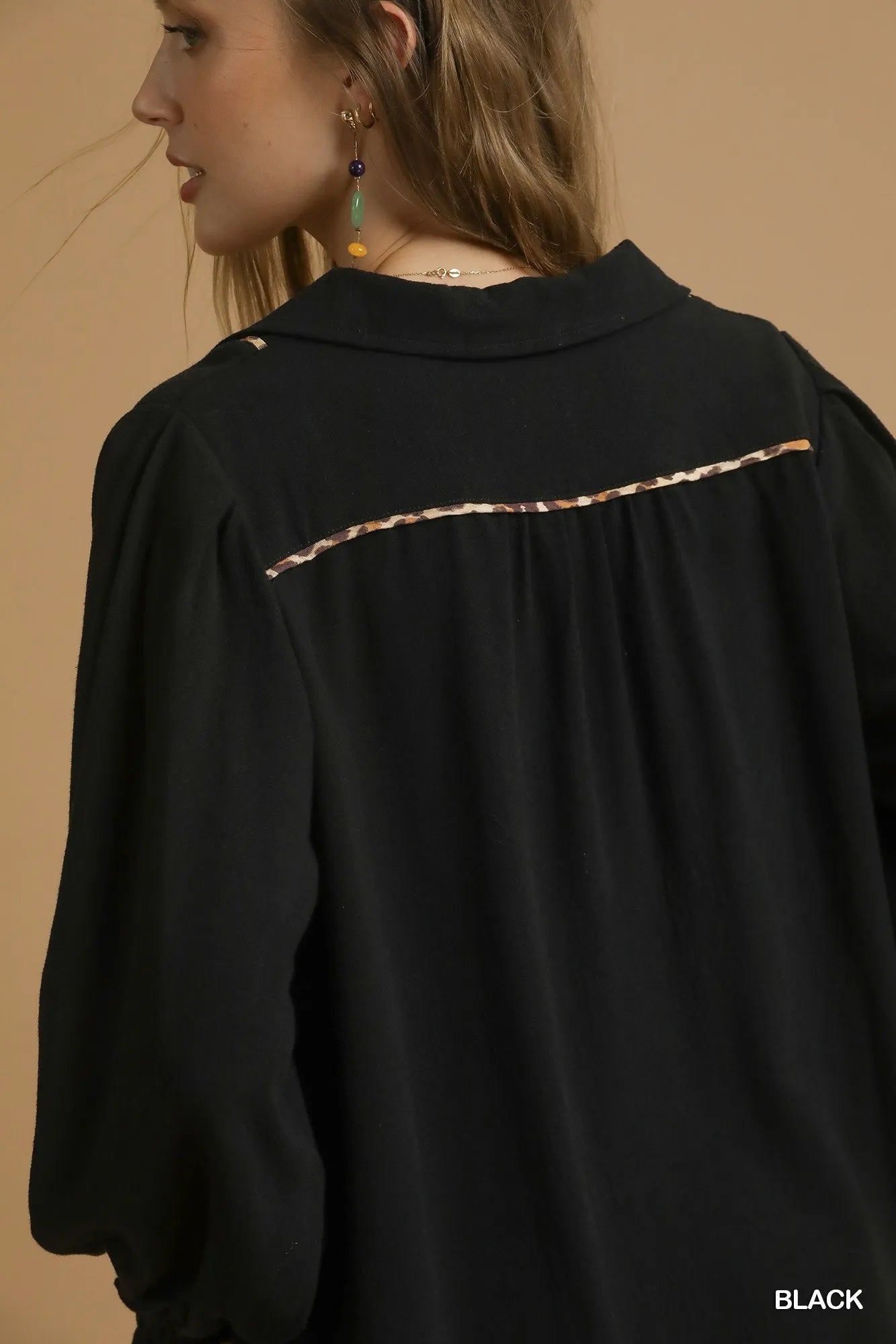 Linen Scallop Hem Blouse with Contrast Trim | Chic Women’s Casual Top