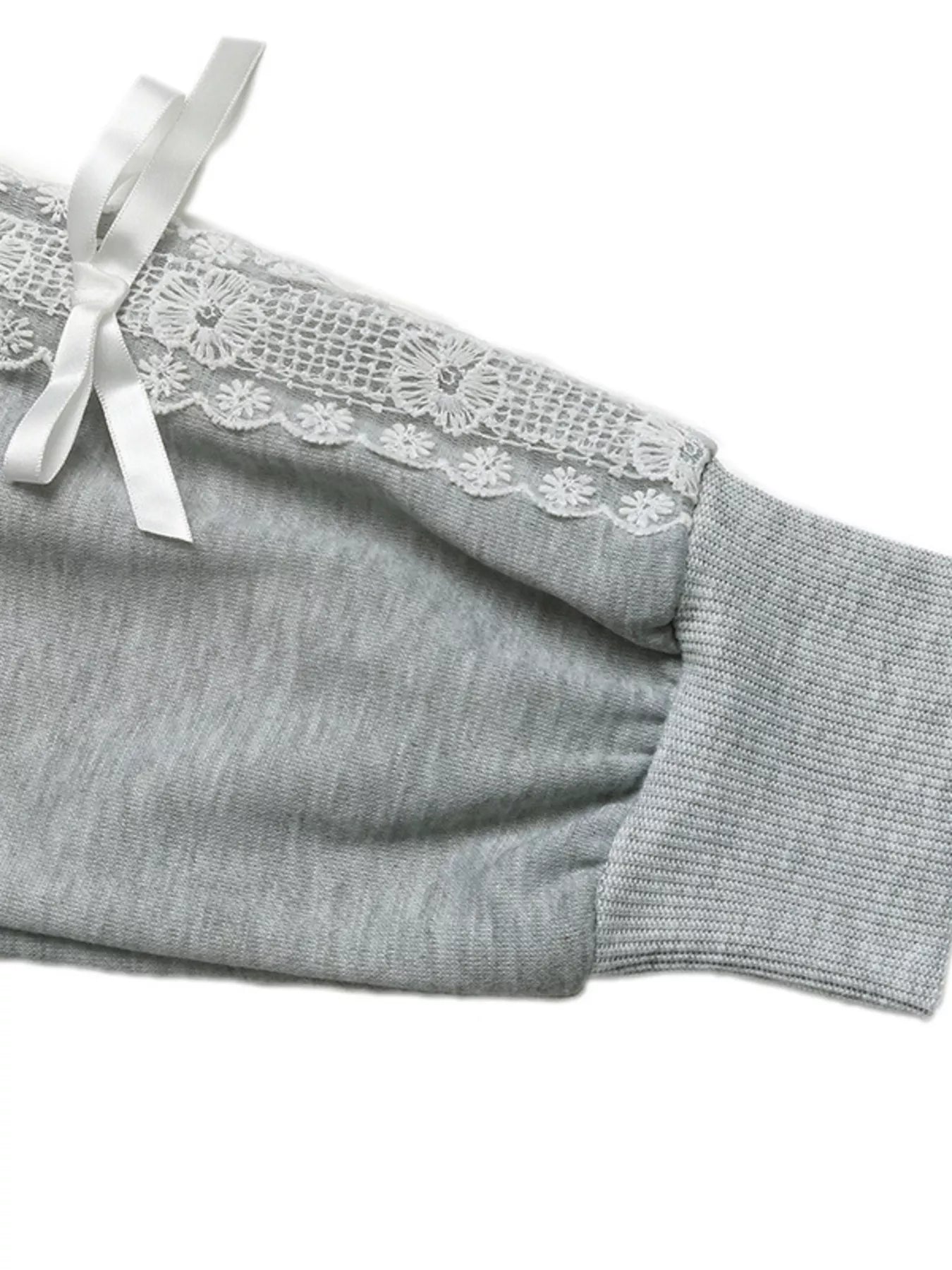 Lace Detail Round Neck Sweatshirt – Feminine Casual Style