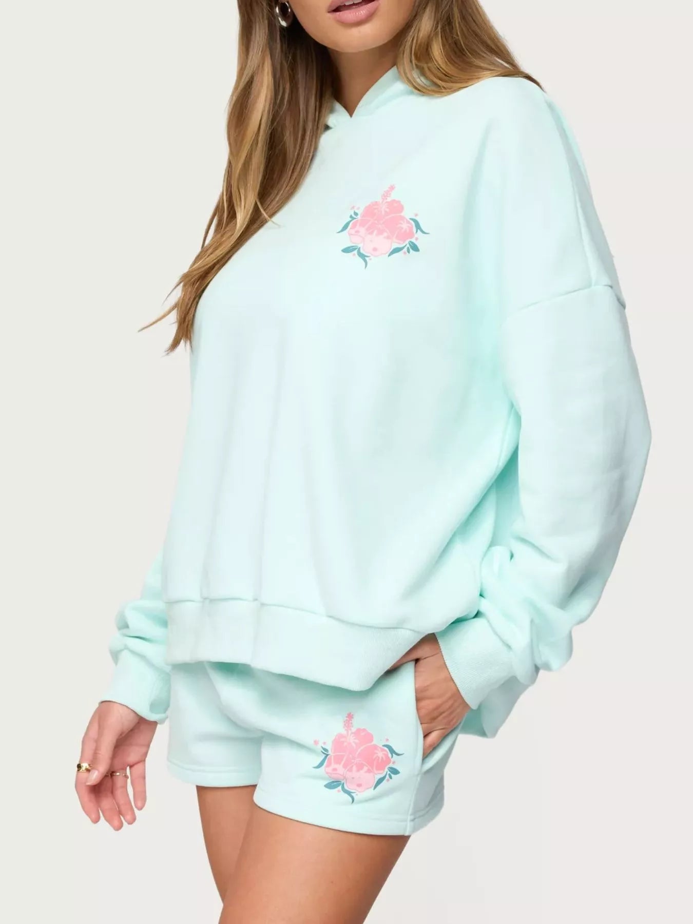 Drop Shoulder Graphic Hoodie with Kangaroo Pocket – Trendy Casual
