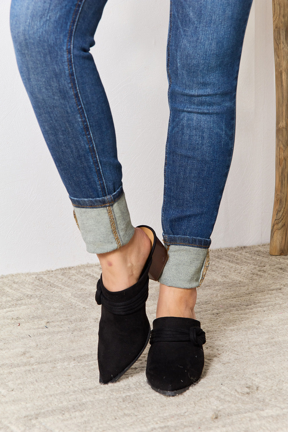Pointed-Toe Braided Trim Mules – Chic Textured Slip-On Flats