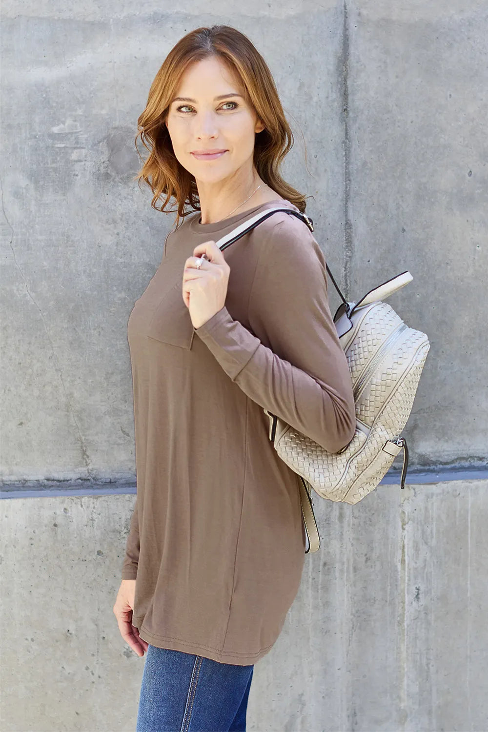 Round Neck Long Sleeve Top – Classic, Comfy & Versatile