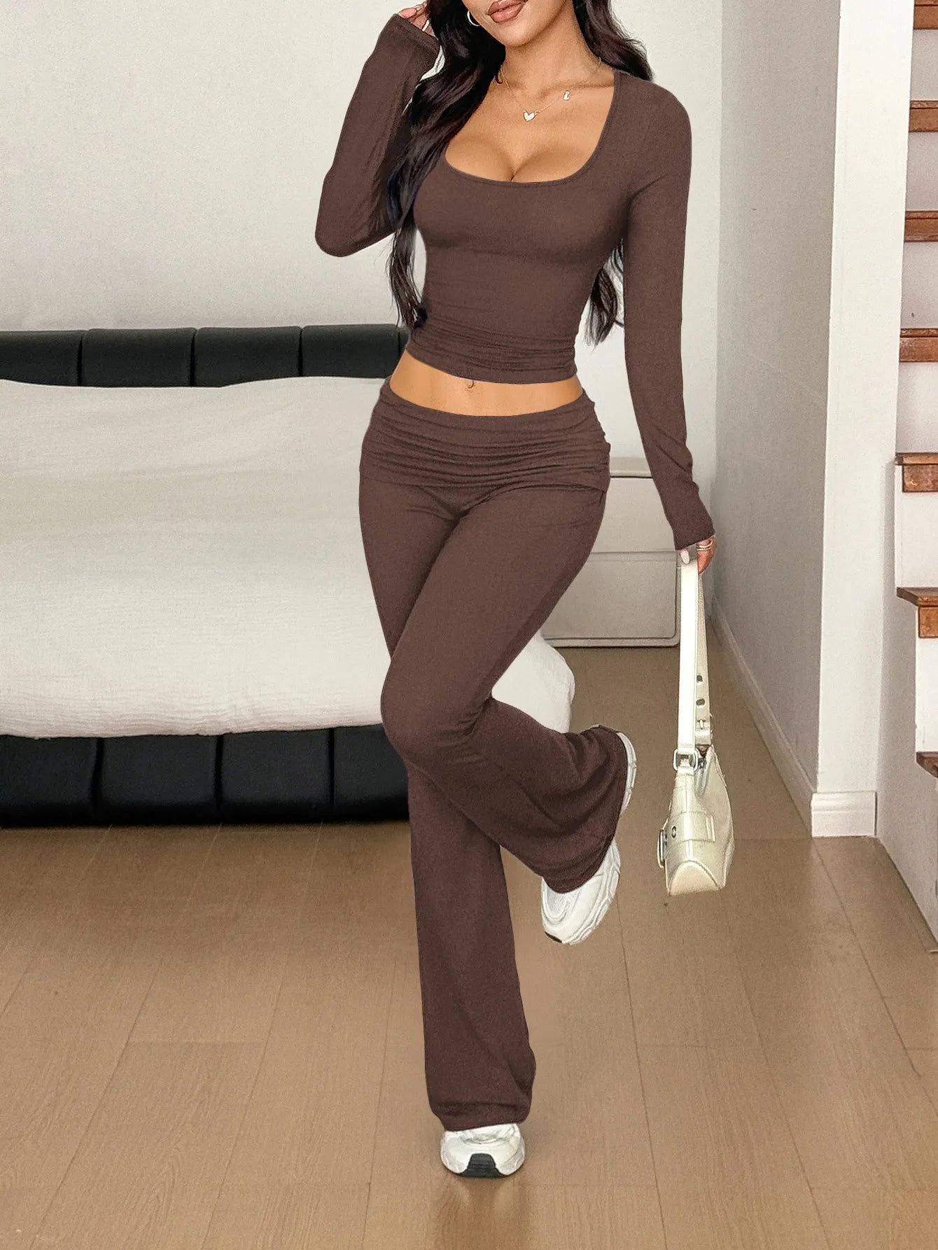 Long Sleeve Crop Top & Bootcut Pants Set – Trendy Two-Piece Outfit