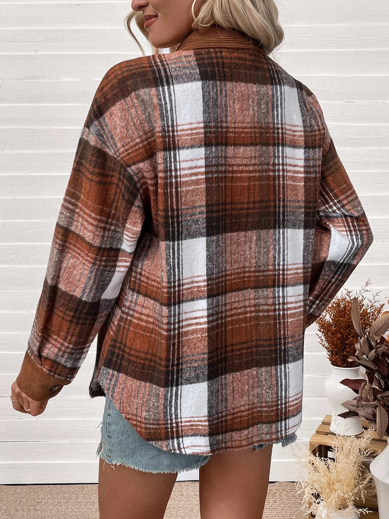 Plaid Button-Up Shacket with Chest Pockets – Cozy Casual Layer