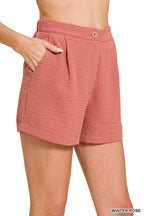 Women’s woven shorts, winter rose, elastic waistband with side pocket detail