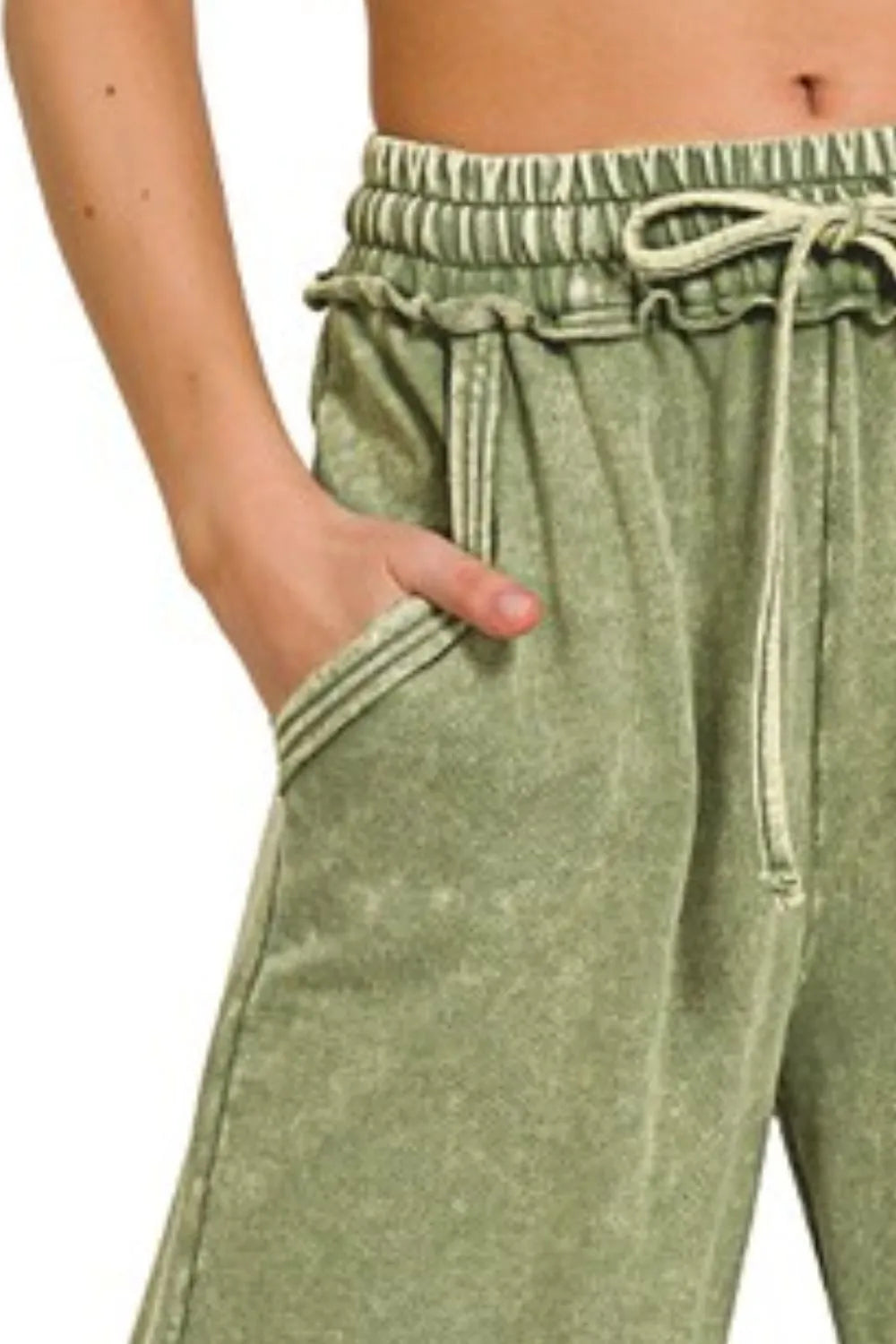 Relaxed Wide Leg Pants – Vintage Wash, Ruffle Detail & Pockets