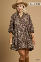 Leopard Print Mini Dress with Contrast Trim – Bold Chic Statement