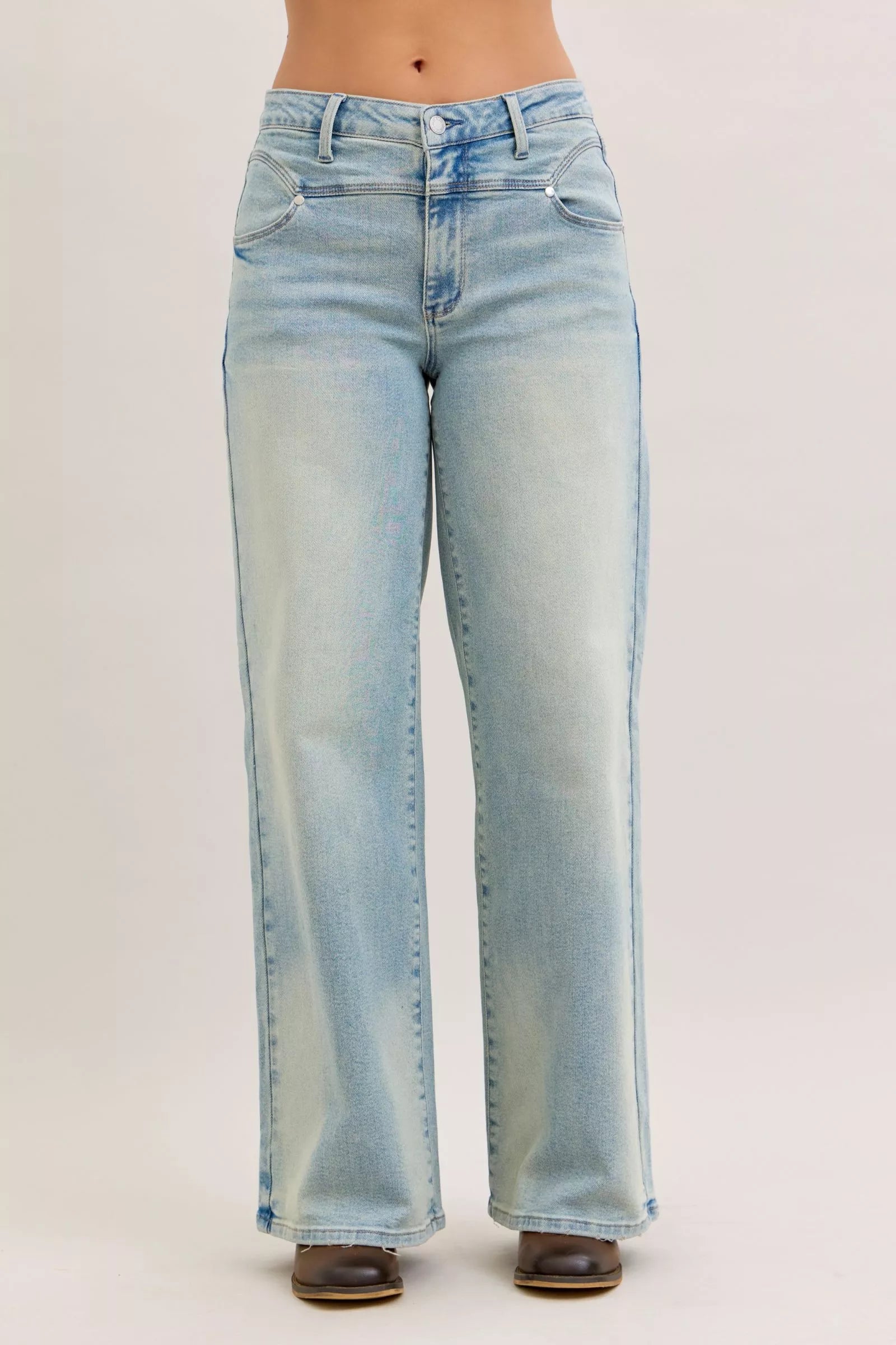 Light blue high-waist straight jeans with five pockets, belt loops, and zip fly