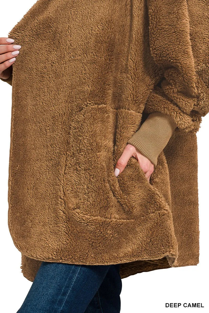 Hooded Faux Fur Jacket with Pockets – Cozy & Stylish Winter Coat