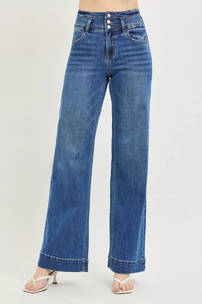 High-rise wide-leg jeans in blue wash, button fly, belt loops, patch pockets