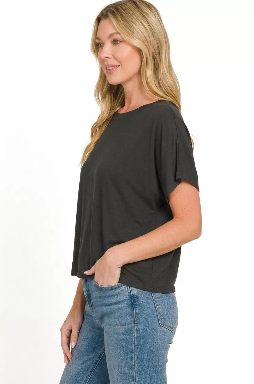 Black cropped short-sleeve tee with round neck, side view