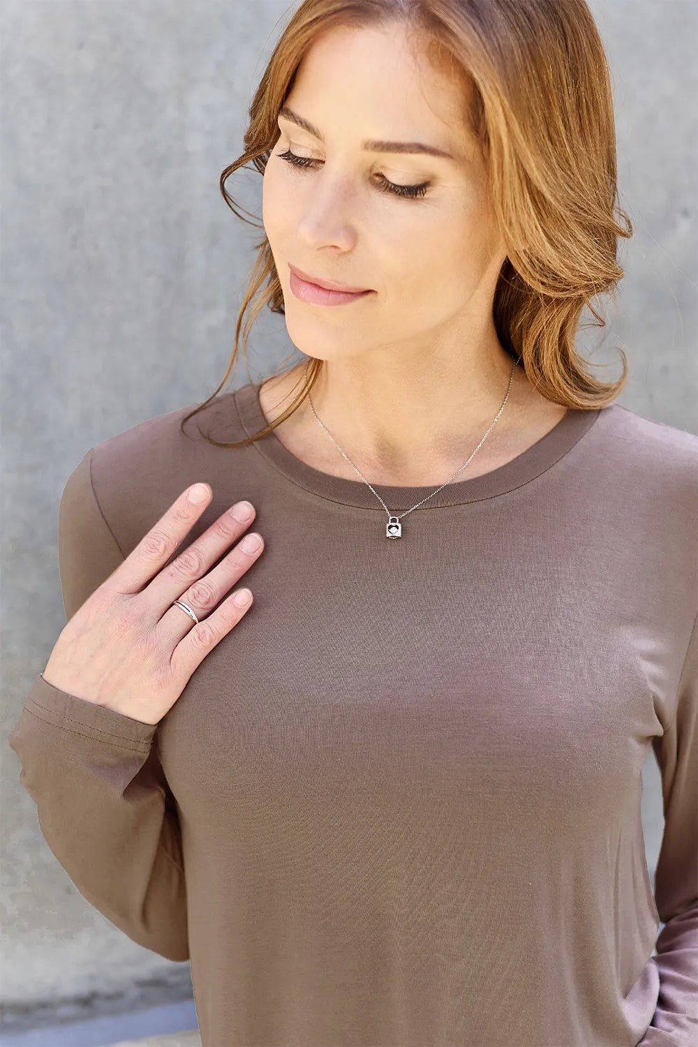 Round Neck Long Sleeve Top – Classic, Comfy & Versatile