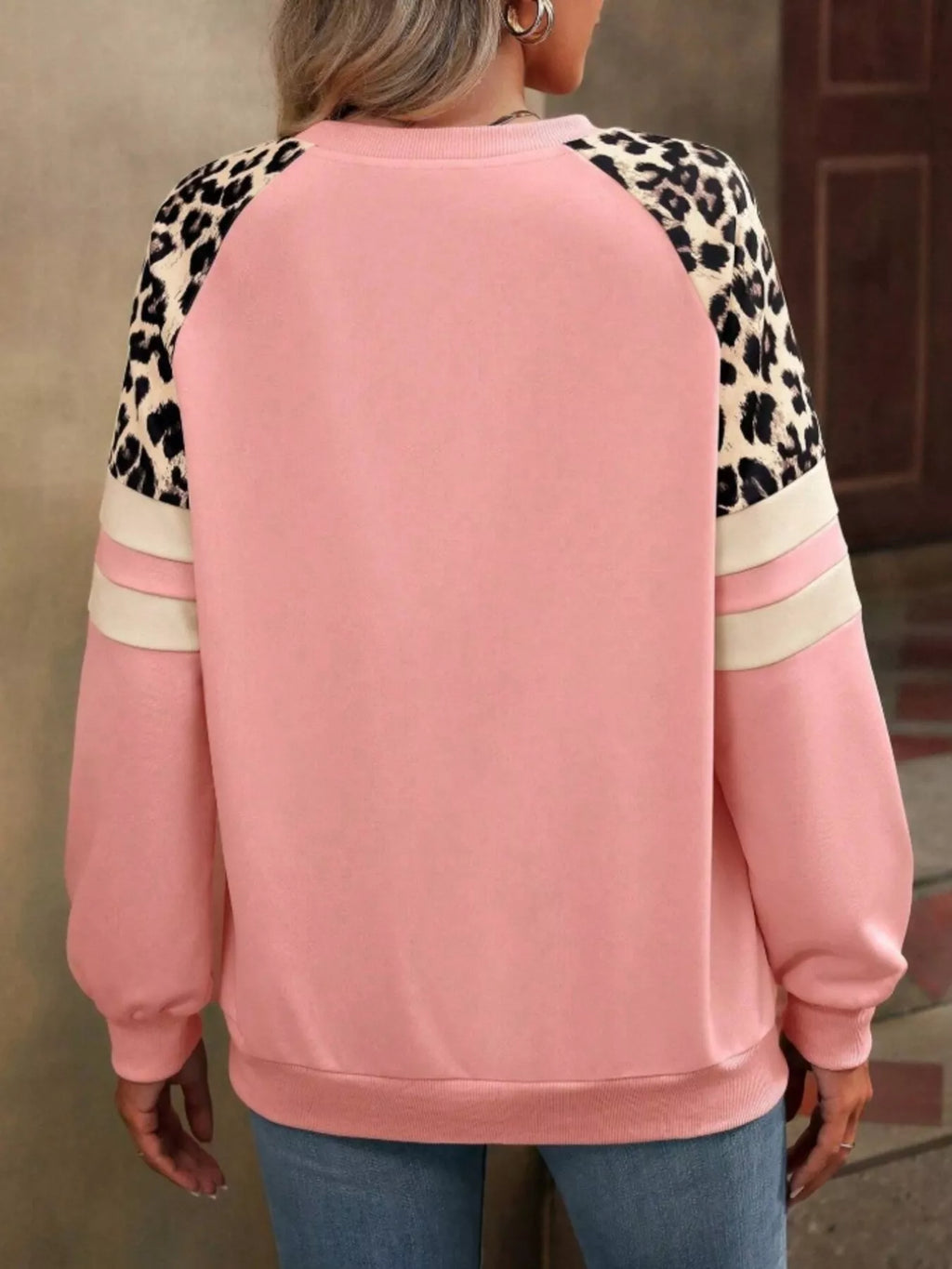 Leopard Round Neck Raglan Sleeve Sweatshirt – Trendy Casual Style
