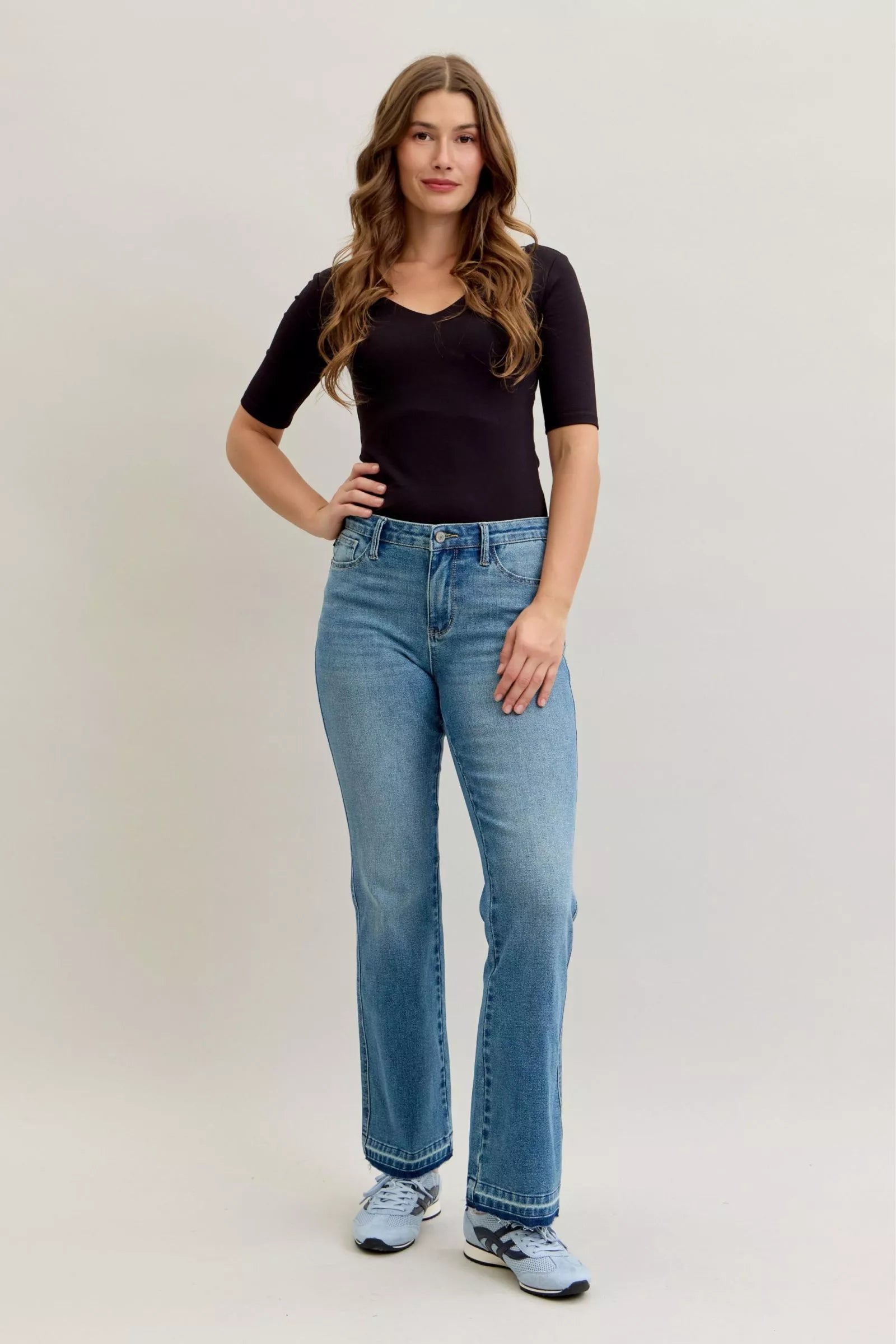Judy Blue Mid Rise Tummy Control Bootcut Jeans – Trendy Release Hem