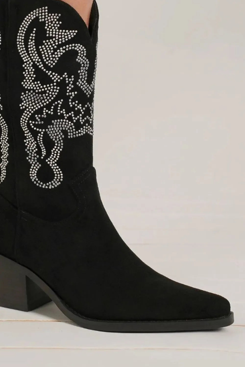 Rhinestone Point Toe Boots – Glamorous Sparkle Statement Footwear
