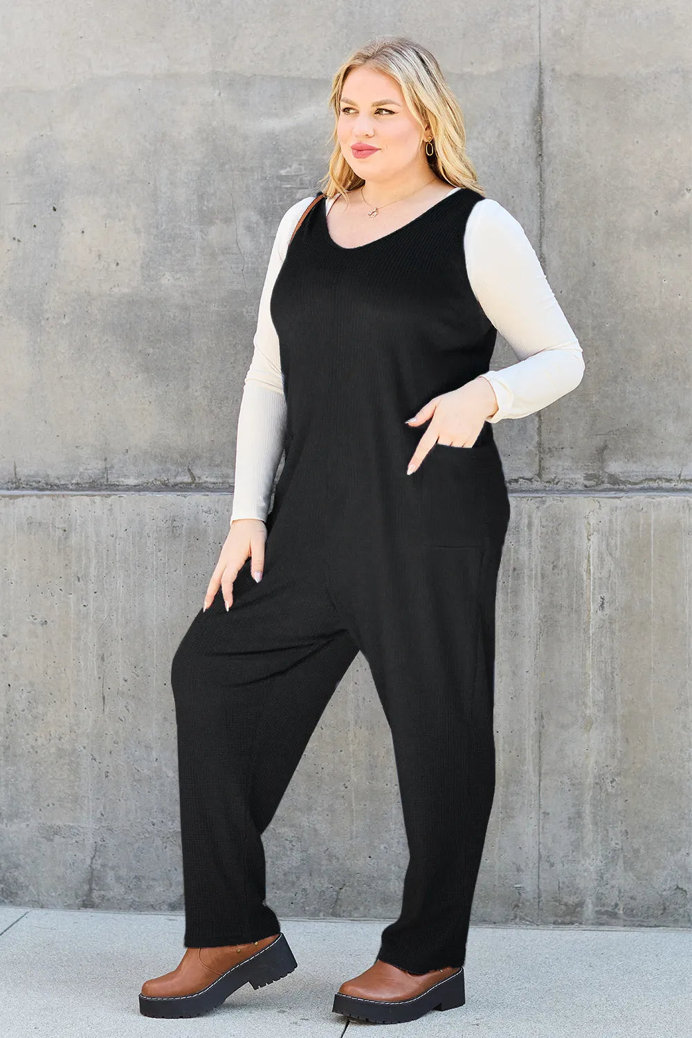 Sleeveless Straight Jumpsuit – Chic, Minimal & Perfect for Any Occasion