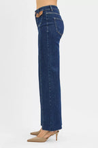 High-rise wide flare jeans, blue denim, belt loops, side seam detail