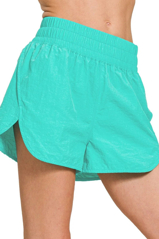 Windbreaker Running Shorts with Smocked Waist – Sporty & Breathable