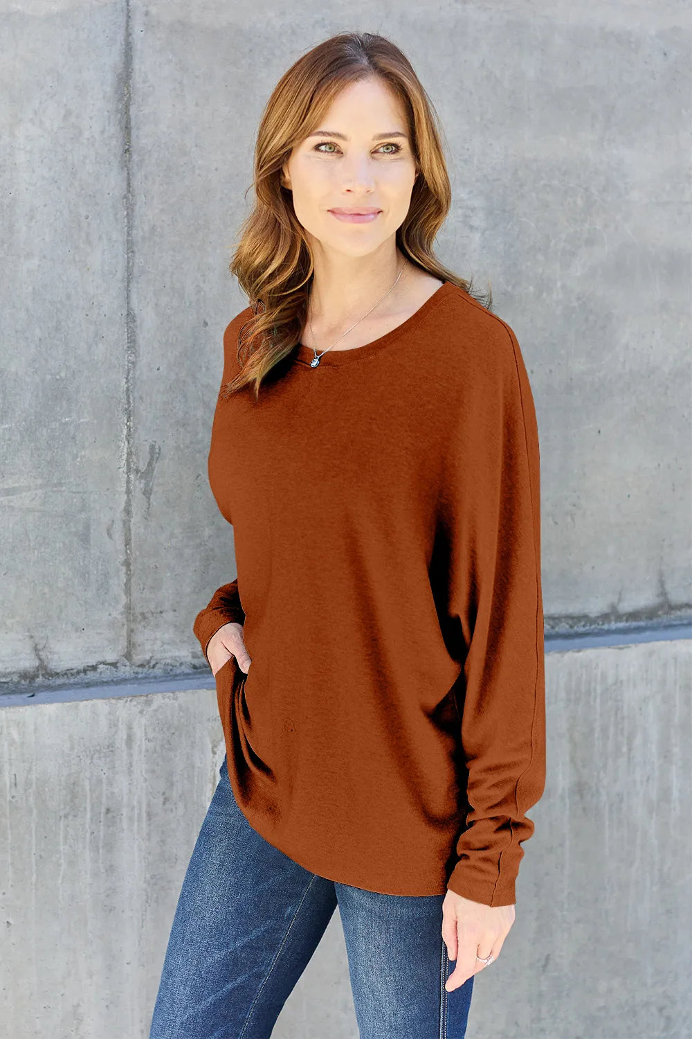 Classic Round Neck Long Sleeve T-Shirt – Everyday Essential