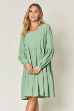 V-Neck Balloon Sleeve Tiered Dress – Flowy, Chic & With Pockets