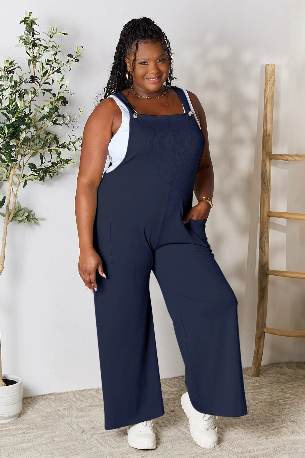 Wide Strap Overalls with Pockets – Relaxed Fit & Everyday Style