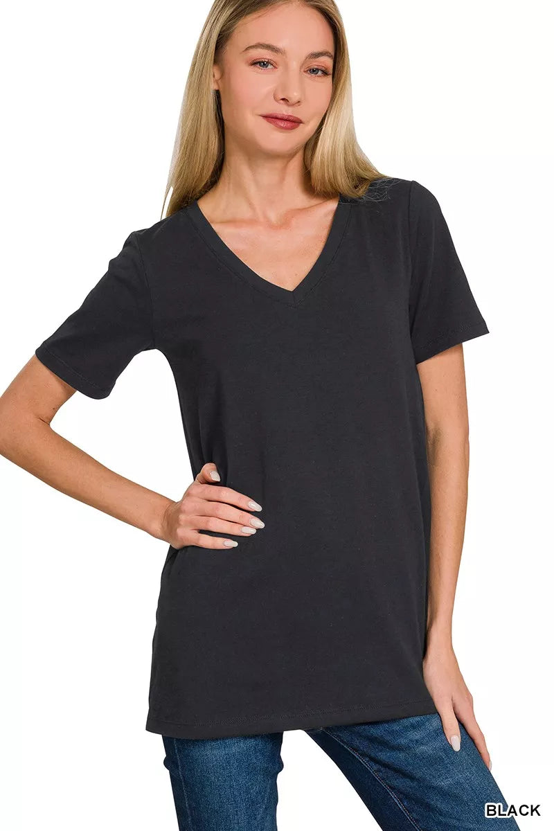 Plus size black V-neck short-sleeve T-shirt, hands on hips