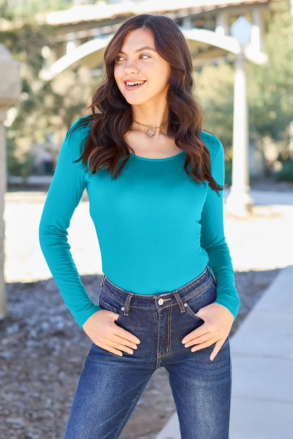 Round Neck Long Sleeve Bodysuit – Sleek, Stretchy & Stylish