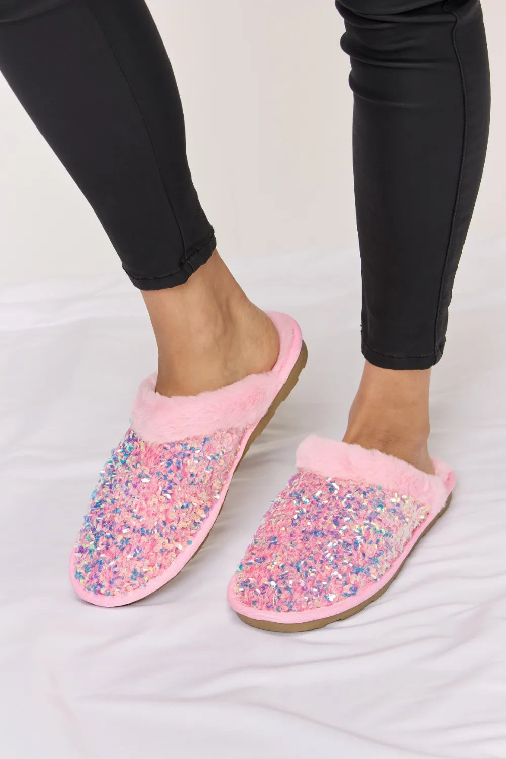 Sequin Plush Slippers – Cozy Glam Sparkle Loungewear Footwear