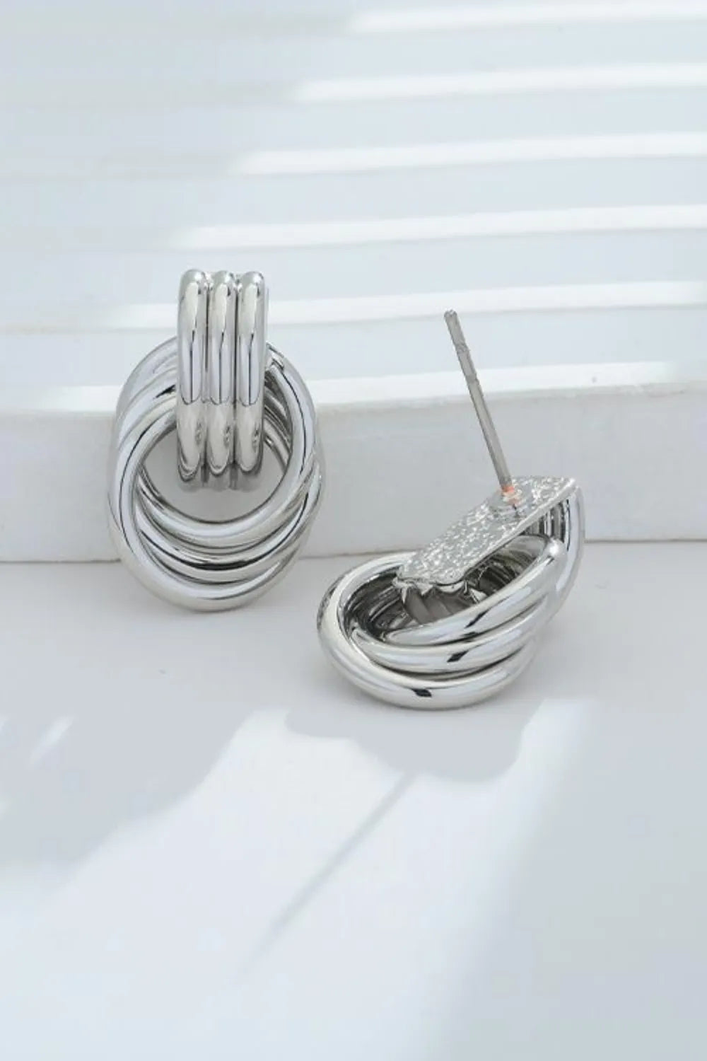 Gold-Plated Knotted Stud Earrings – Classic Minimalist Jewelry