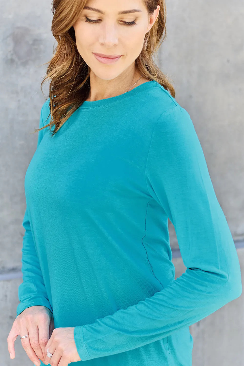 Round Neck Long Sleeve Top – Classic, Comfy & Versatile