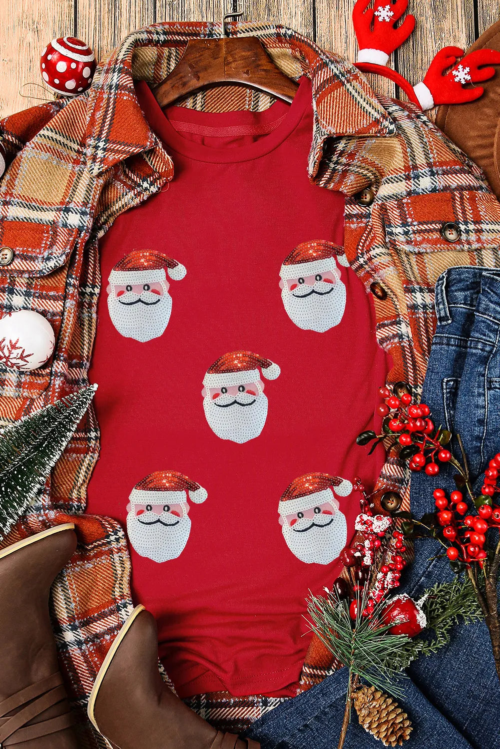 Sequin Santa Round Neck Short Sleeve T-Shirt – Festive Holiday Top