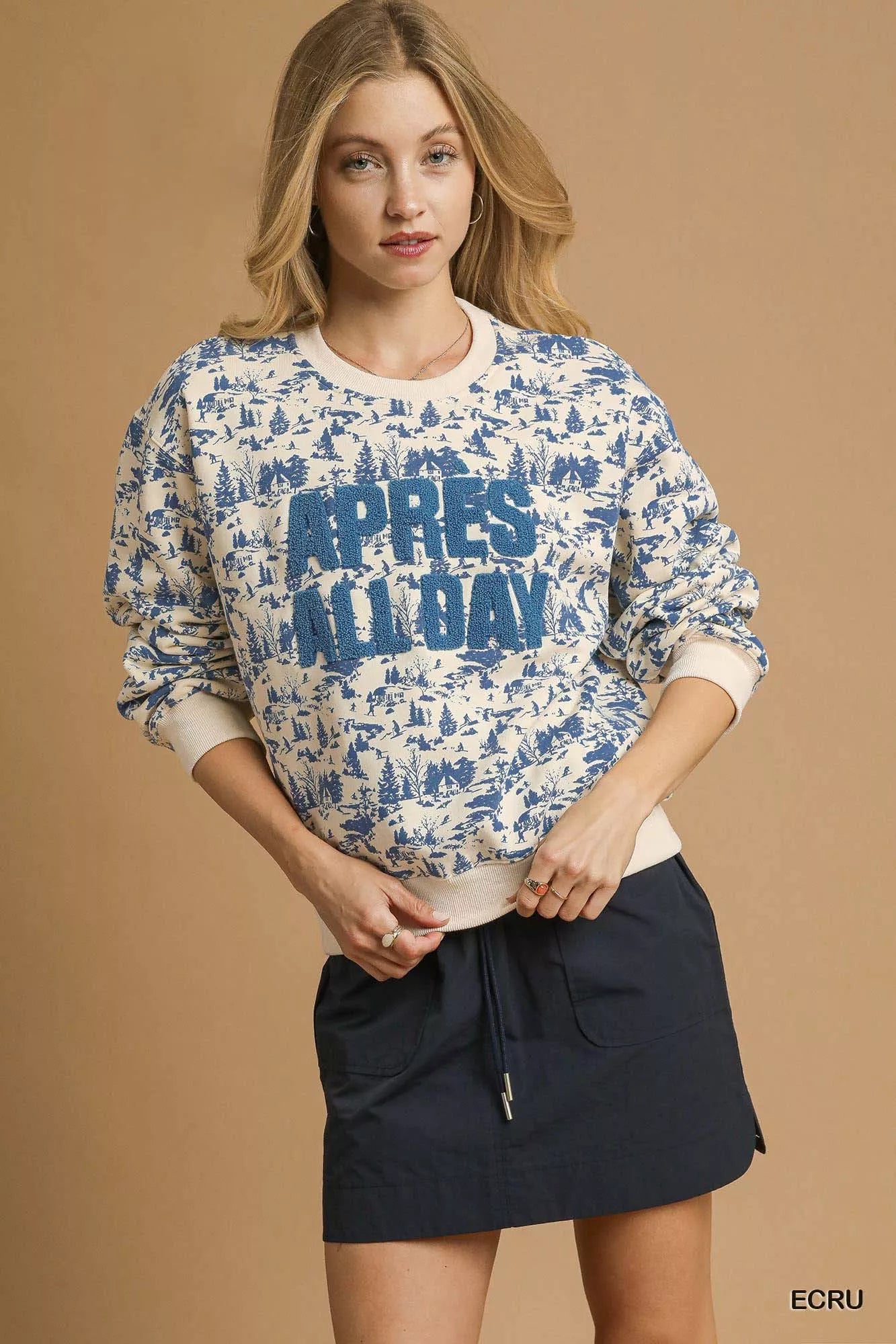 Scenic Print Cropped Sweatshirt – Trendy Casual Pullover