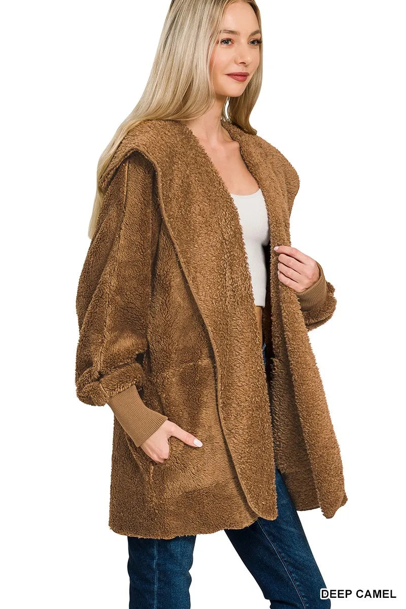 Hooded Faux Fur Jacket with Pockets – Cozy & Stylish Winter Coat
