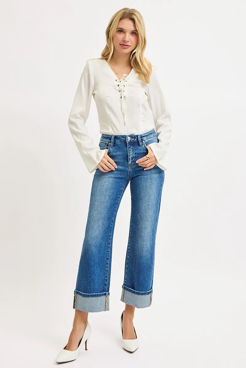 Women's medium-blue mid-rise cropped straight jeans with cuffed hem and five pockets