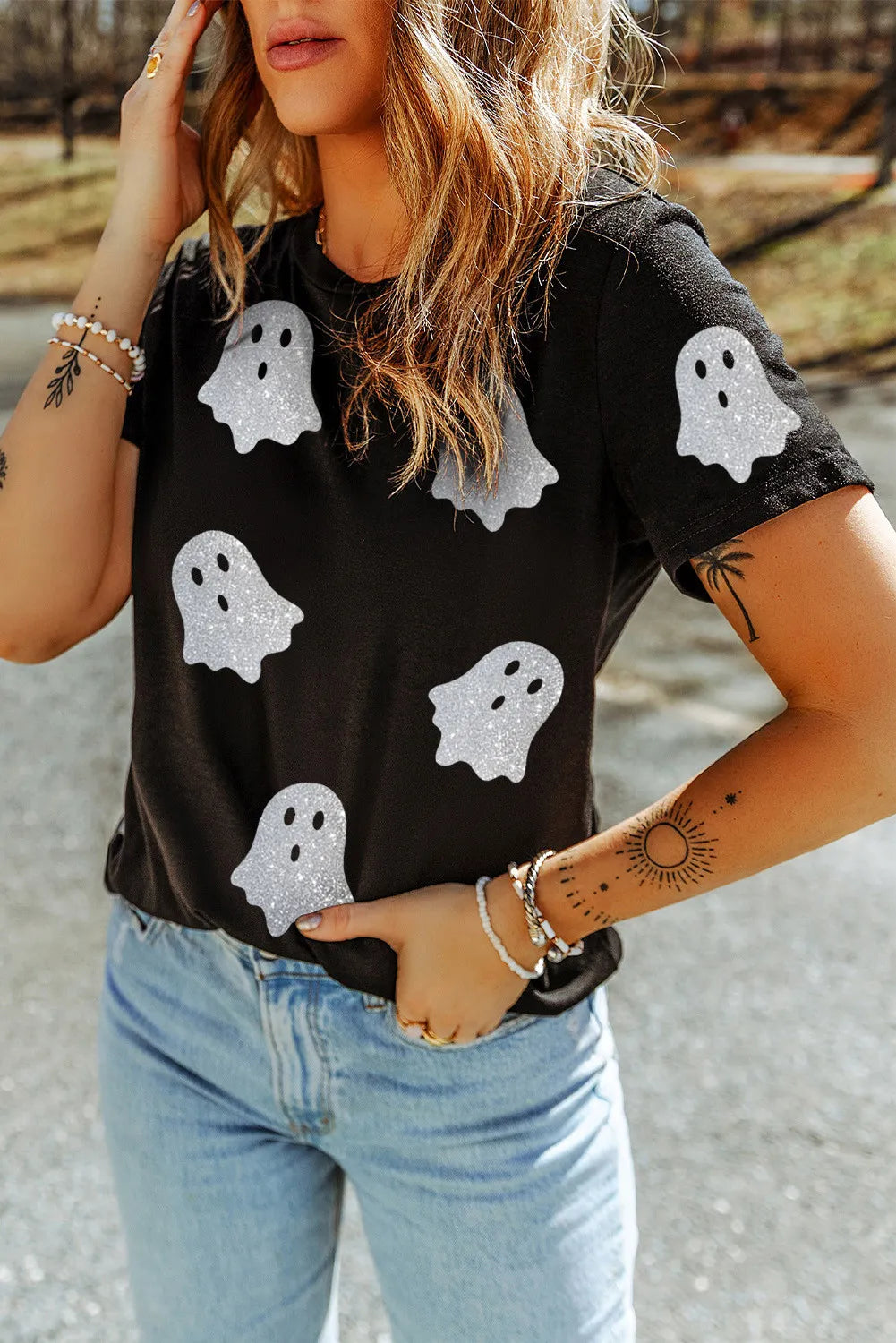 Glitter Ghost Round Neck Short Sleeve T-Shirt – Fun Halloween Top