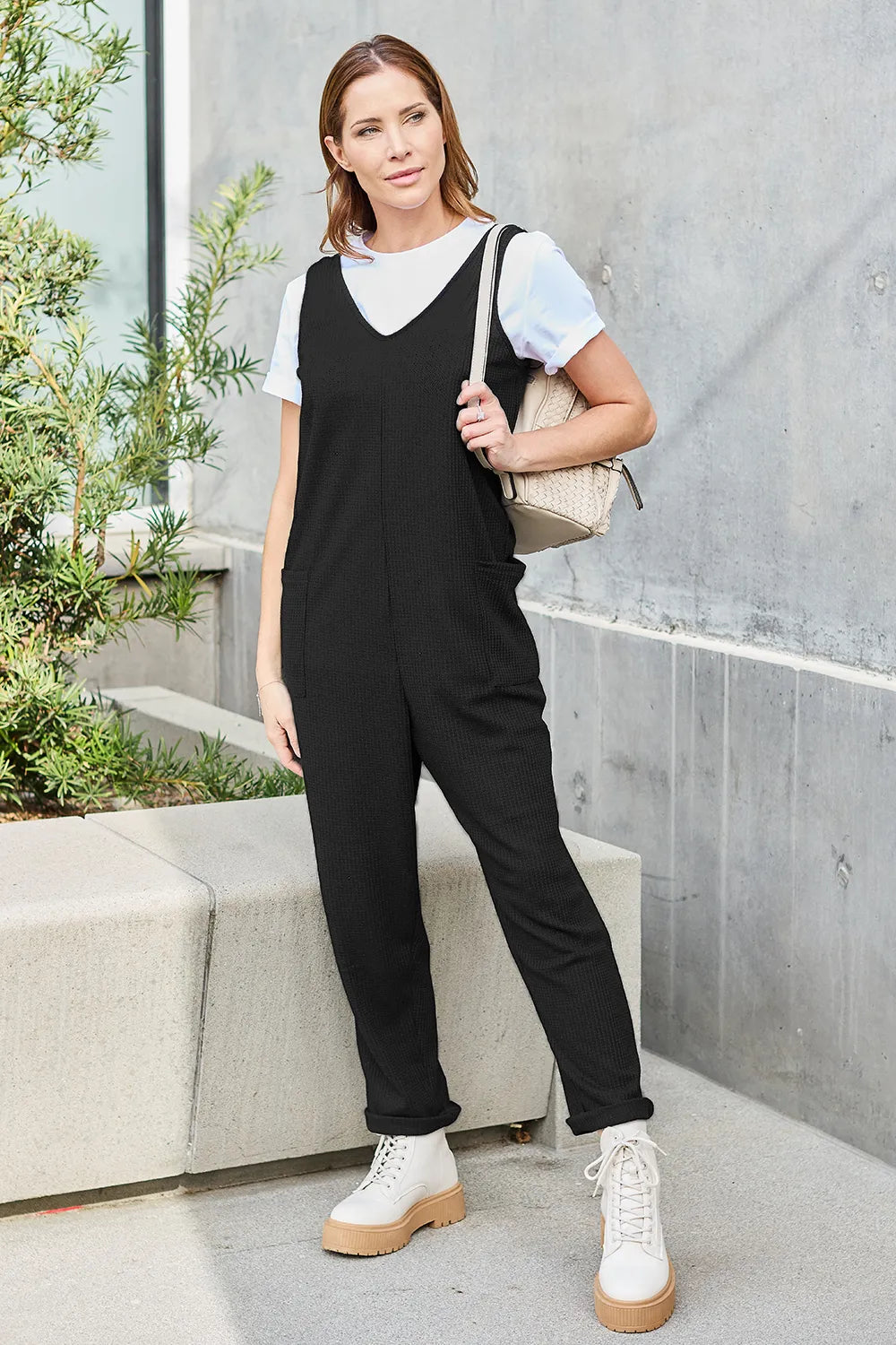 Sleeveless Straight Jumpsuit – Chic, Minimal & Perfect for Any Occasion
