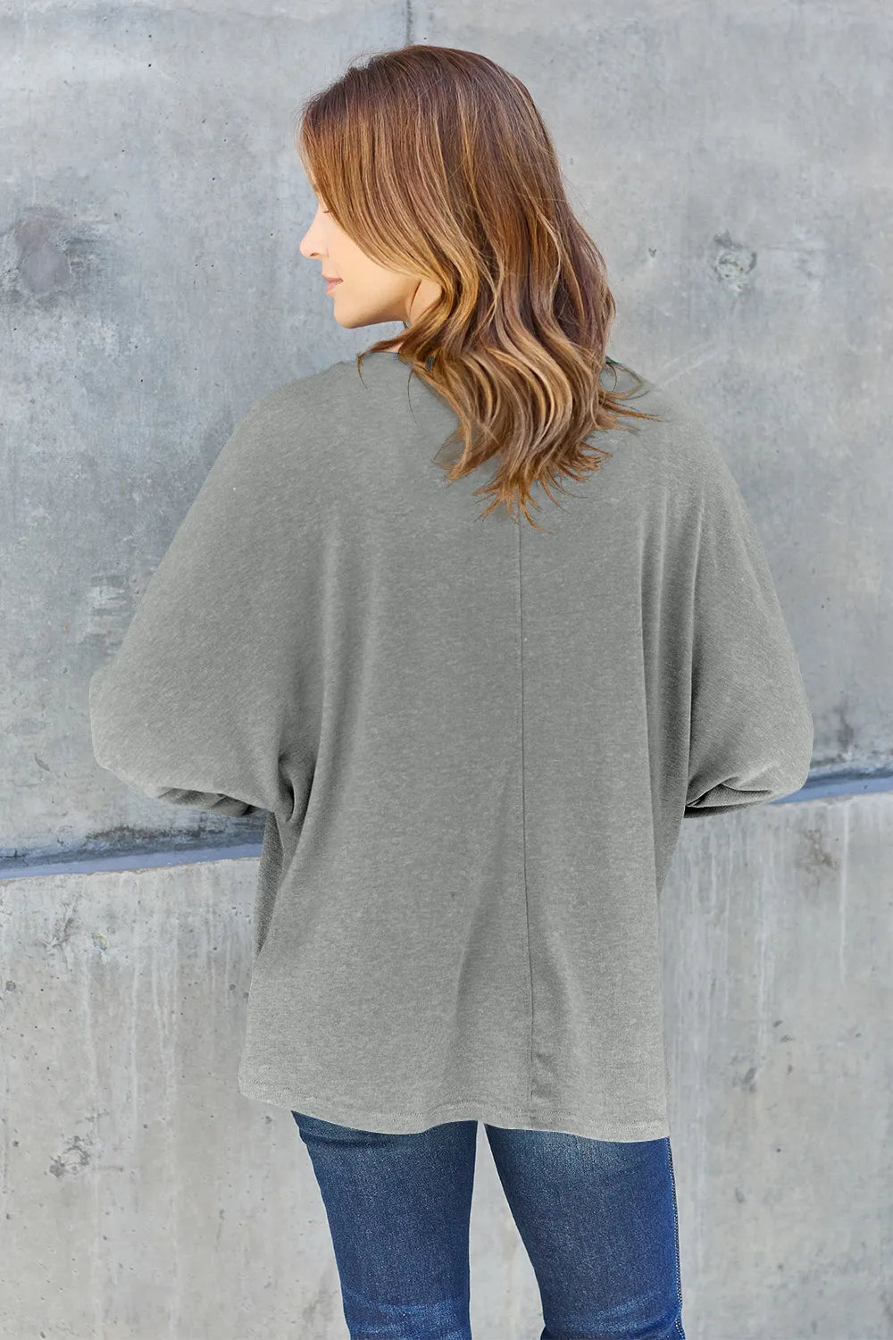 Classic Round Neck Long Sleeve T-Shirt – Everyday Essential