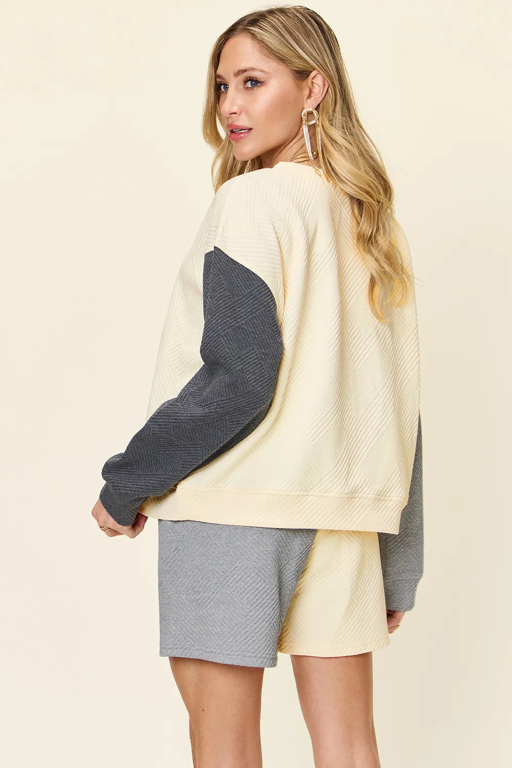 Contrast Drop Shoulder Top & Shorts Set – Trendy, Comfy & Versatile