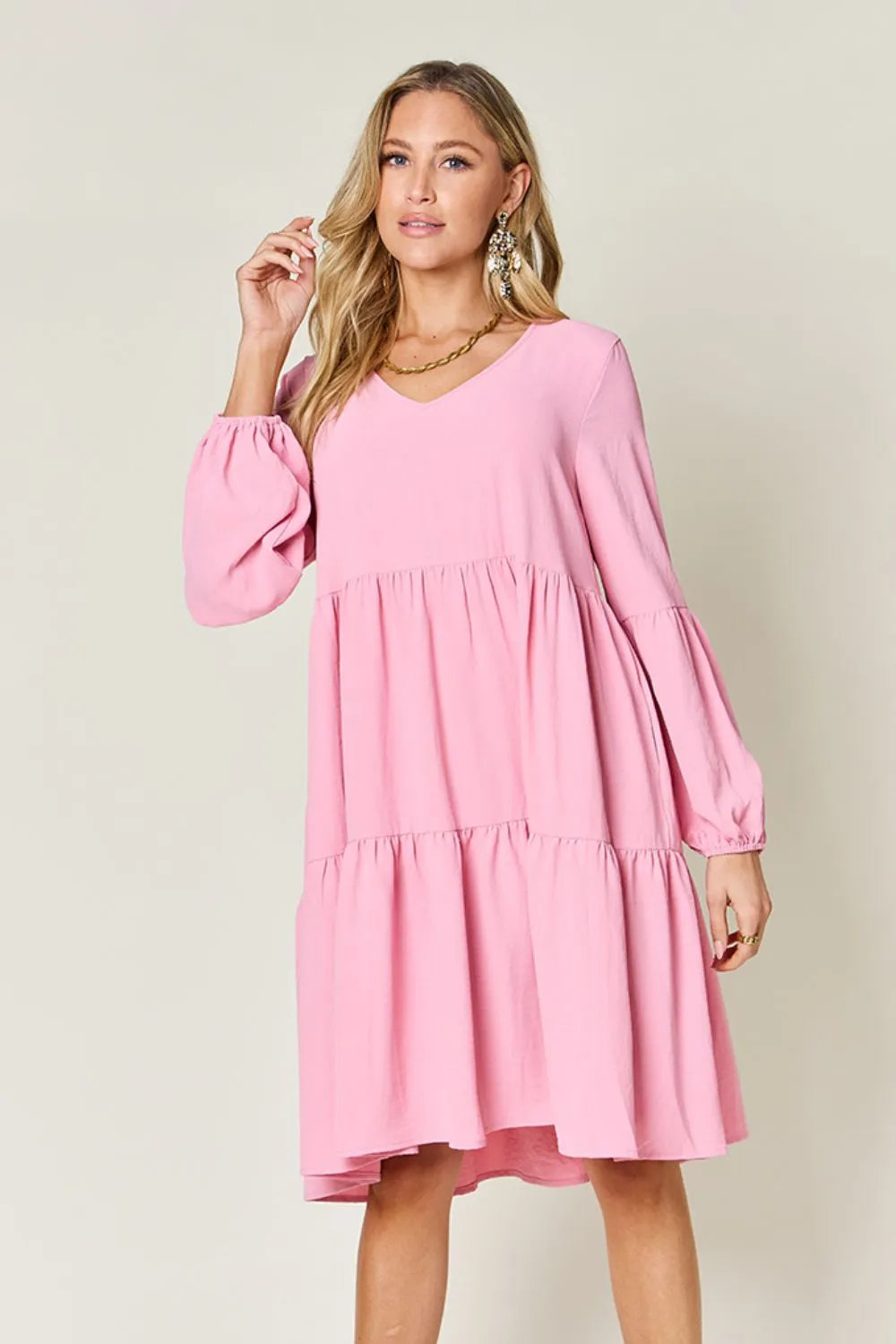 V-Neck Balloon Sleeve Tiered Dress – Flowy, Chic & With Pockets