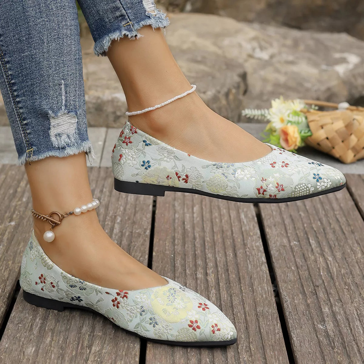 Dreamkue Point Toe Flat Slip-Ons – Chic Women’s Everyday Flats